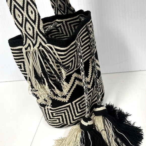 THE BIKINI ROOM Black and White Bohemia Bag - Picture 7 of 13